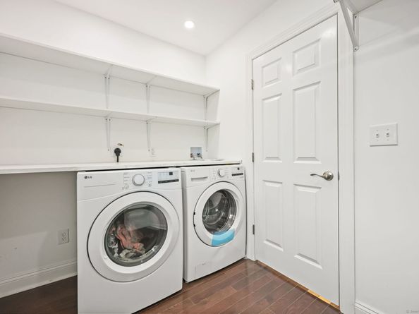 516 Valley Road, Stratford CT 06615