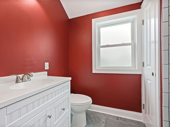 516 Valley Road, Stratford CT 06615