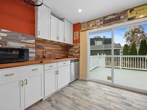 516 Valley Road, Stratford CT 06615