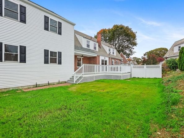 516 Valley Road, Stratford CT 06615