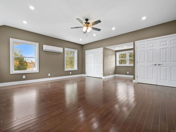 516 Valley Road, Stratford CT 06615