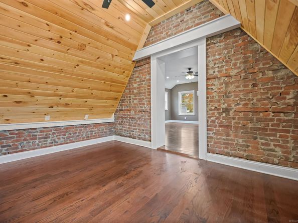 516 Valley Road, Stratford CT 06615