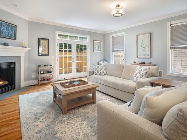 49 Thorpe Street, Fairfield CT 06824