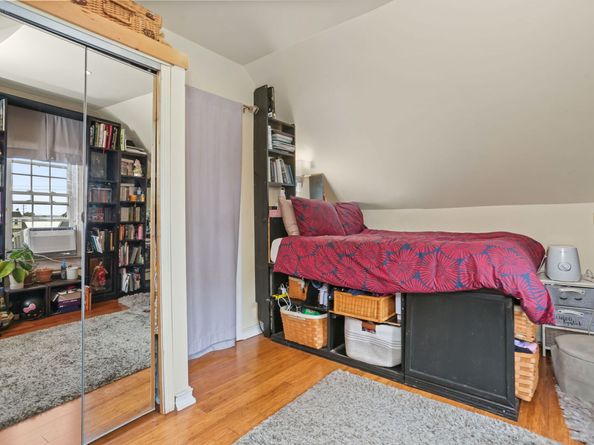 19 Waverly Place, Stamford CT 06902
