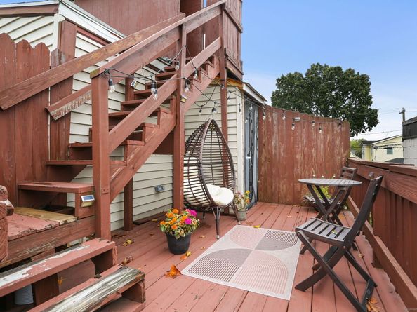 19 Waverly Place, Stamford CT 06902