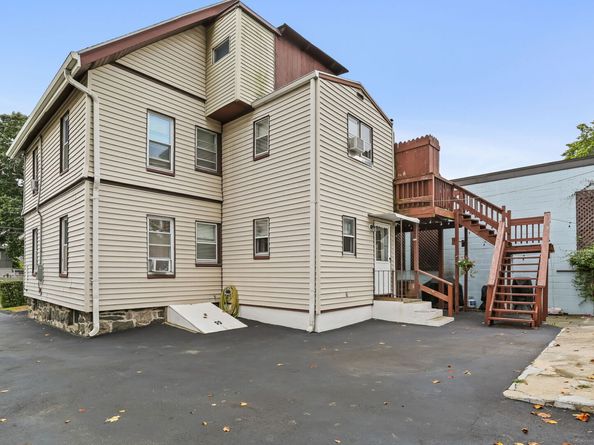 19 Waverly Place, Stamford CT 06902