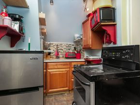19 Waverly Place, Stamford CT 06902