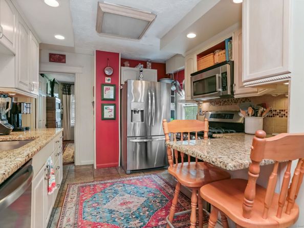 19 Waverly Place, Stamford CT 06902