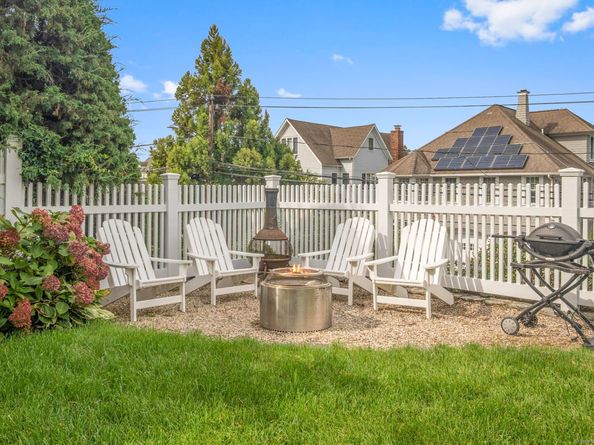 15 Yarmouth Road, Norwalk CT 06853