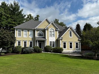 305 South Gate Lane