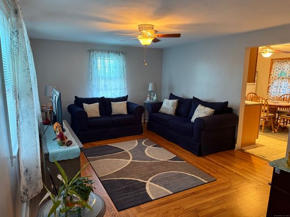 2 Congress Avenue, Shelton CT 06484