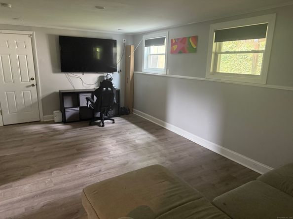 6 Plumley Circle, Norwalk CT 06851
