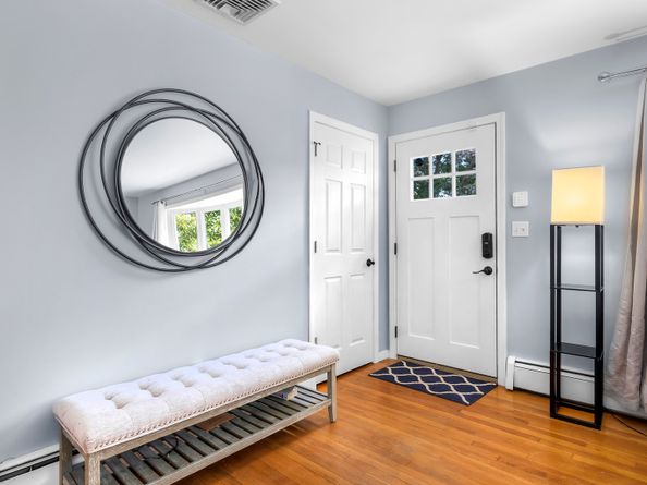 4 Soundview Avenue, Trumbull CT 06611