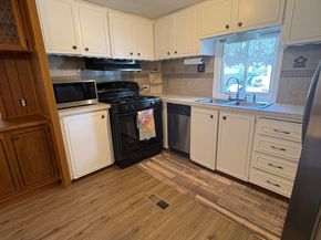 158 A BAYBERRY Lane, Danbury CT 06811