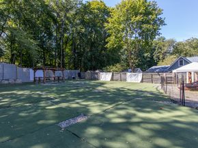 41 Wakemore Street, Darien CT 06820
