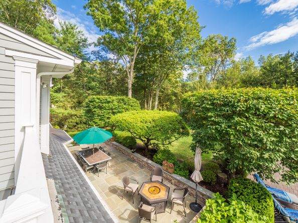 9 Singing Woods Road, Norwalk CT 06850