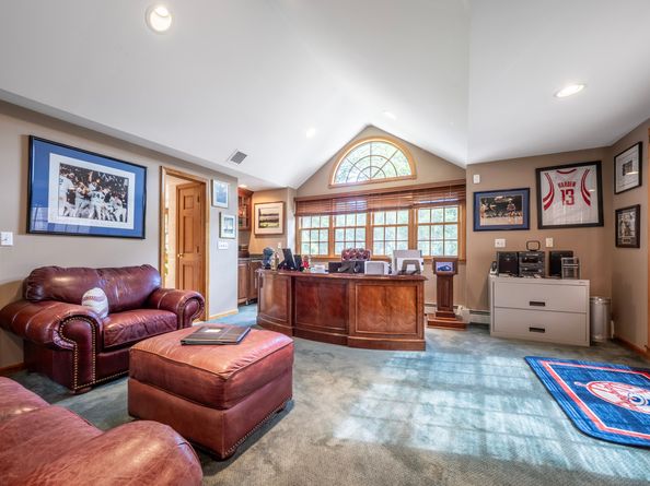 9 Singing Woods Road, Norwalk CT 06850