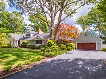 9 Singing Woods Road