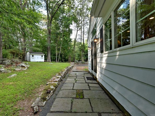 125 Saddle Hill Road, Stamford CT 06903