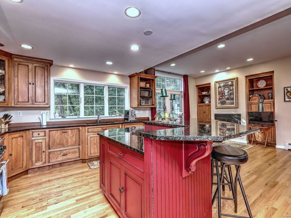 125 Saddle Hill Road, Stamford CT 06903