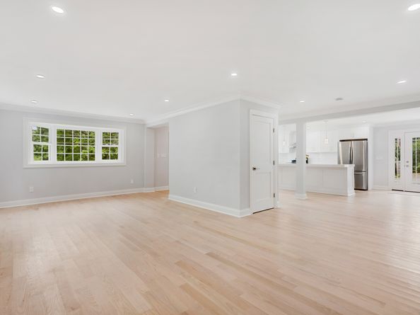 401 Unity Road, Trumbull CT 06611