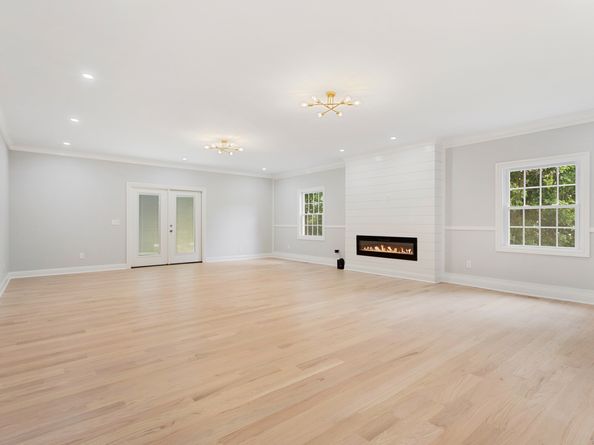 401 Unity Road, Trumbull CT 06611