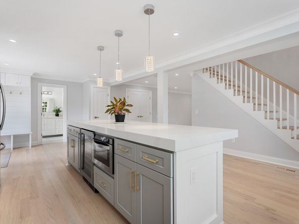 401 Unity Road, Trumbull CT 06611