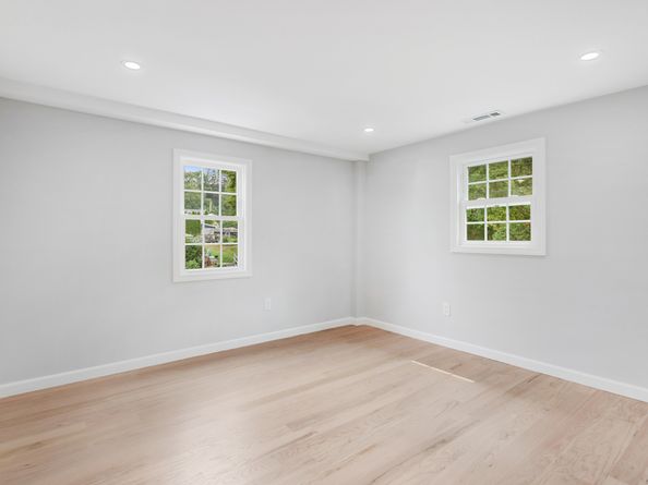 401 Unity Road, Trumbull CT 06611