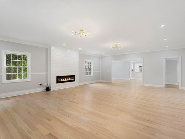 401 Unity Road, Trumbull CT 06611