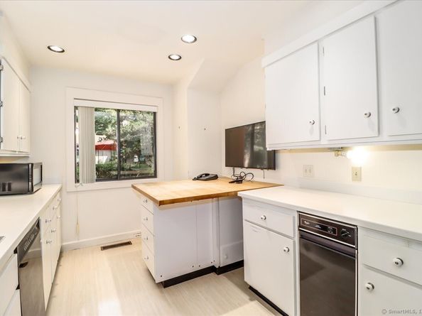 445 North Trail A, Stratford CT 06614
