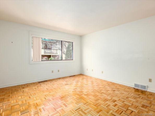 445 North Trail A, Stratford CT 06614
