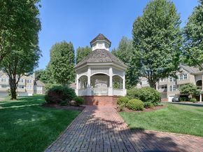972 S Pine Creek Road 972, Fairfield CT 06824