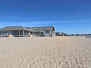 972 S Pine Creek Road 972, Fairfield CT 06824