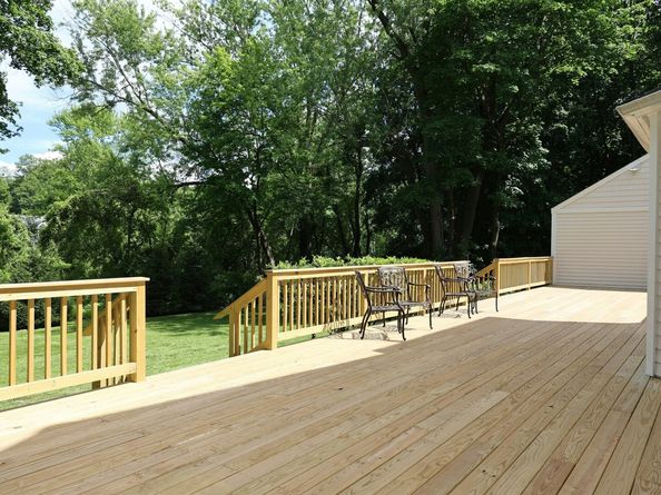 44 E Ridge Road, Ridgefield CT 06877