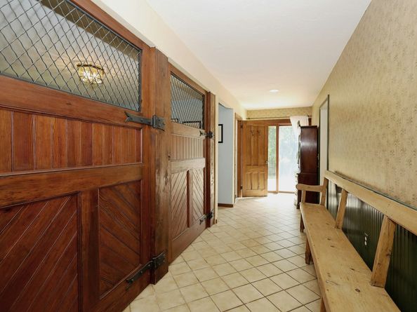 44 E Ridge Road, Ridgefield CT 06877