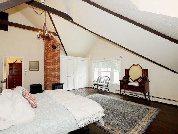 44 E Ridge Road, Ridgefield CT 06877