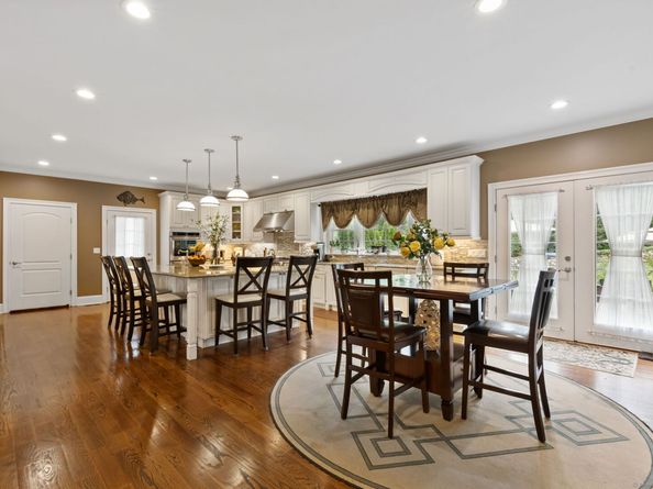 354 Oaklawn Avenue, Stamford CT 06905
