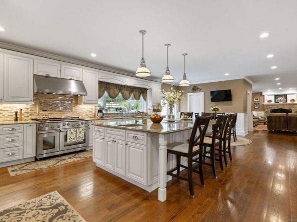 354 Oaklawn Avenue, Stamford CT 06905