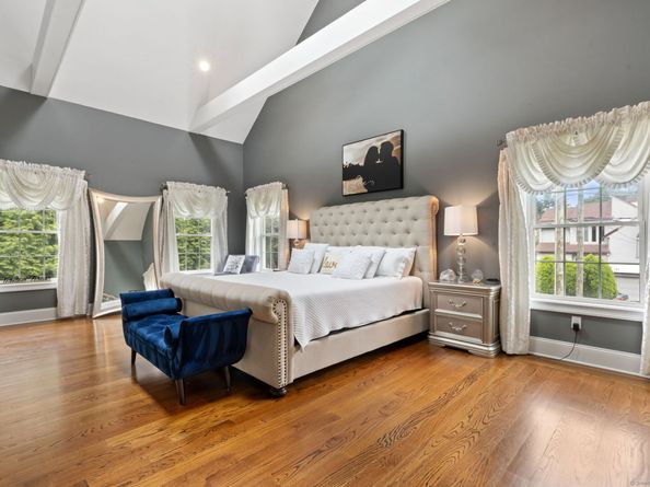 354 Oaklawn Avenue, Stamford CT 06905