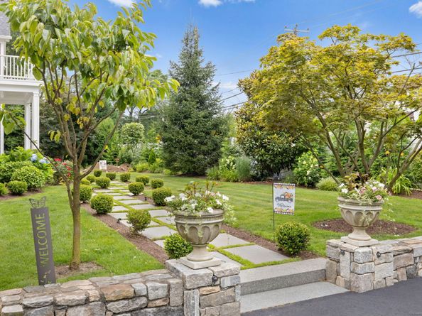 354 Oaklawn Avenue, Stamford CT 06905