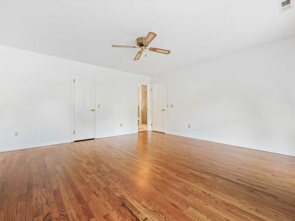 9 Allen Court, Norwalk CT 06851