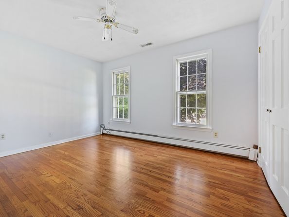 9 Allen Court, Norwalk CT 06851