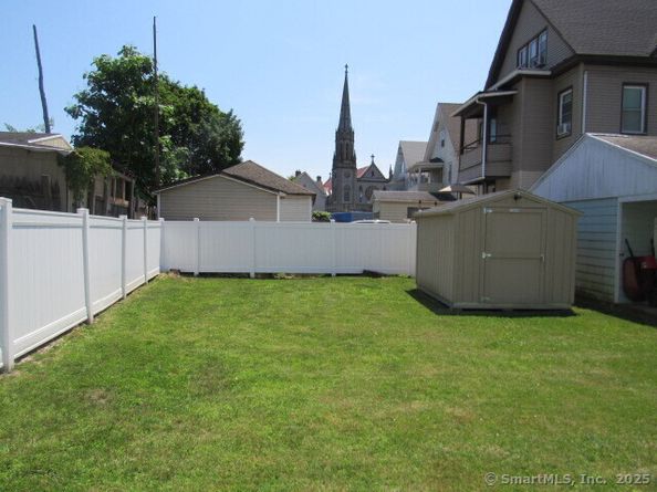 76 Porter Street, Bridgeport CT 06606