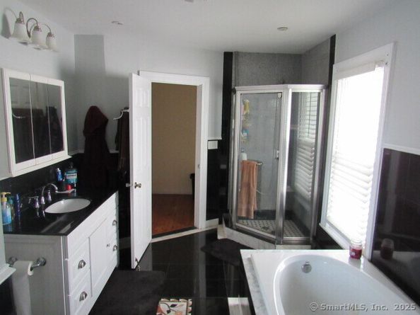 76 Porter Street, Bridgeport CT 06606