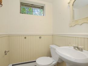 11 Dundee Road, Stamford CT 06903