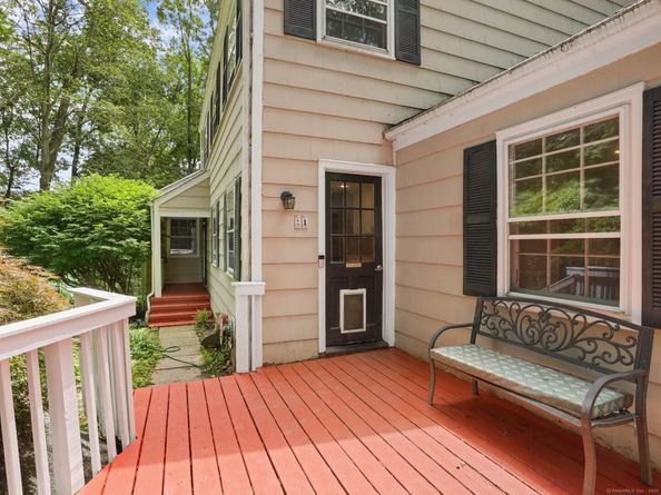 11 Dundee Road, Stamford CT 06903
