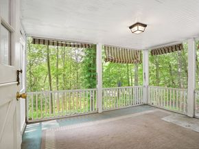 11 Dundee Road, Stamford CT 06903