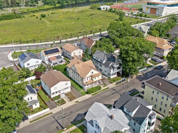 49 Dover Street, Bridgeport CT 06610