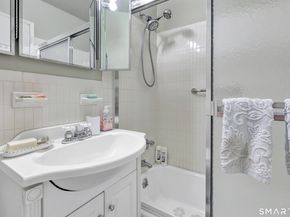 2625 Park Avenue 14J, Bridgeport CT 06604