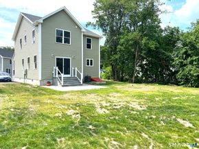 277 Alba Avenue, Bridgeport CT 06606